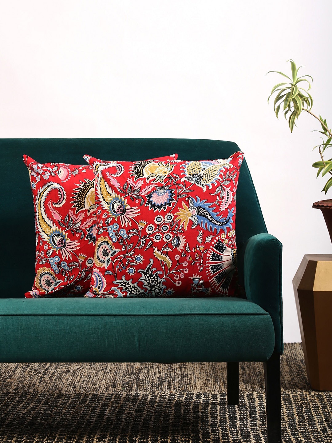 

Contrast Living Pink & Blue Set of 2 Ethnic Motifs Square Cushion Covers