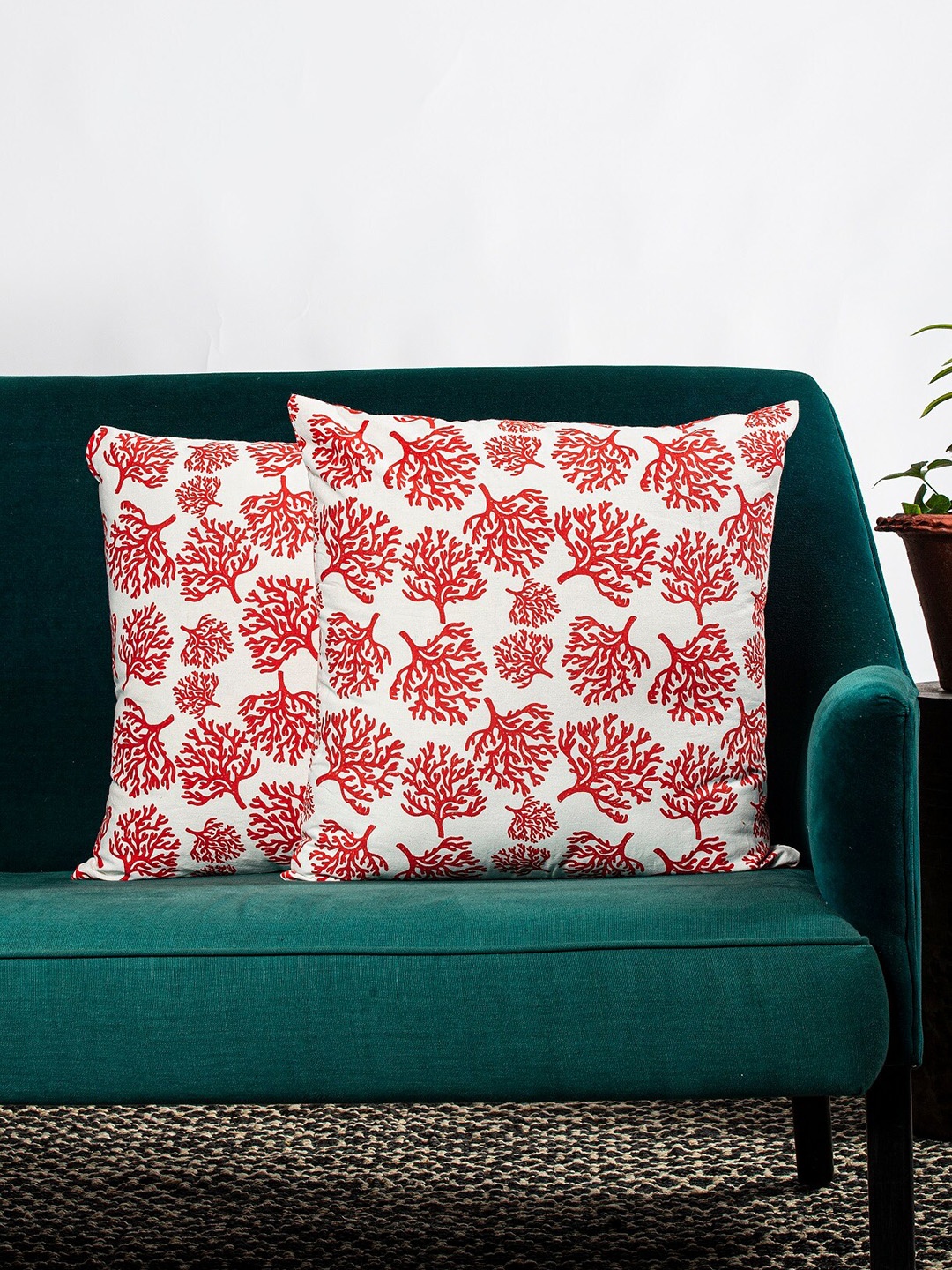 Contrast Living White & Red Set of 2 Floral Square Cushion Covers