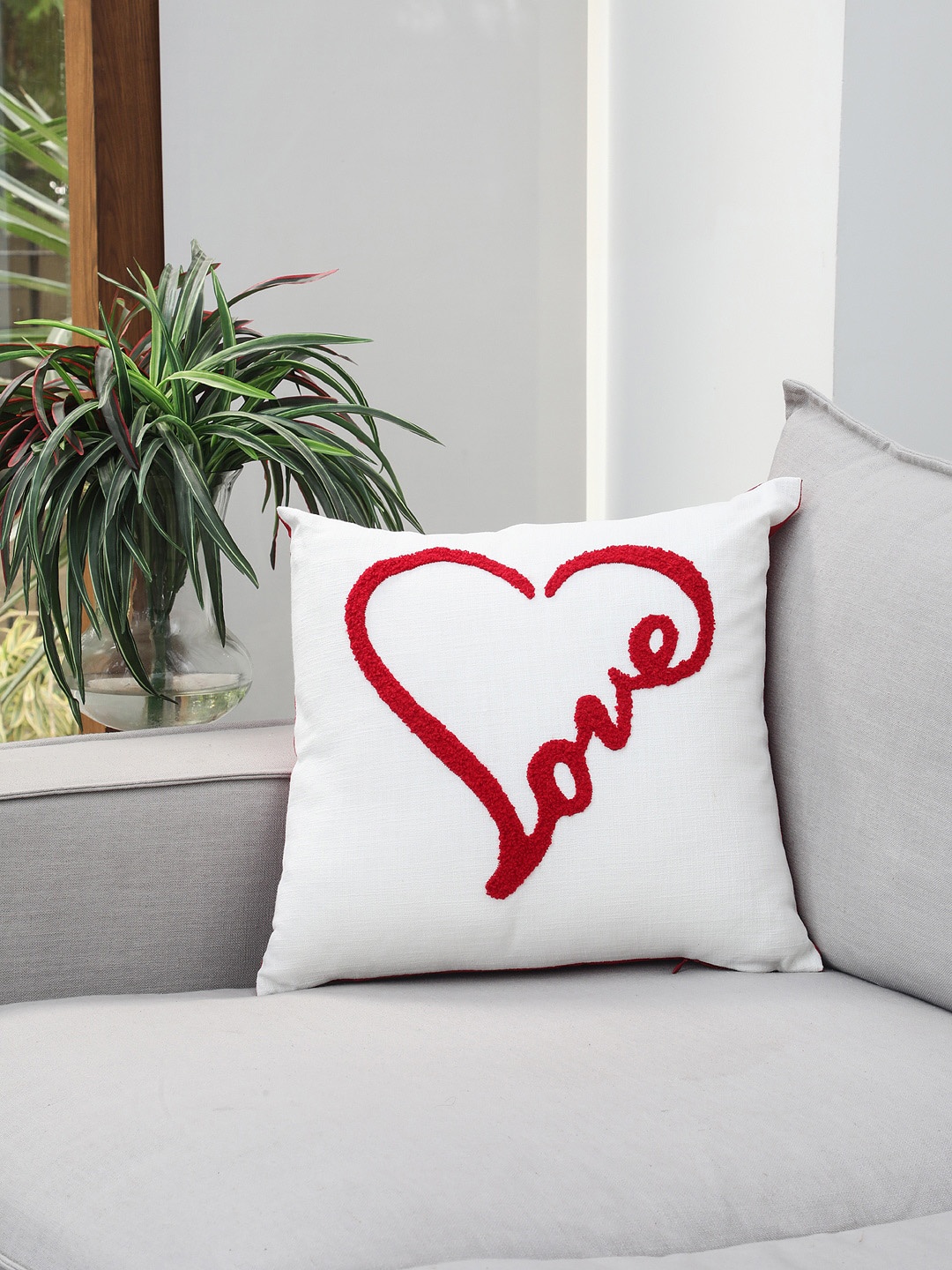 

BLUE BOAT Off-White & Red Single Embroidered Square Cushion Cover