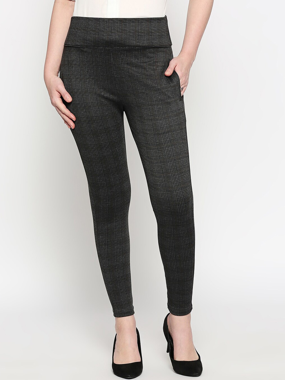 

inocenCia Women Grey & Black Slim Fit Checked Regular Trousers