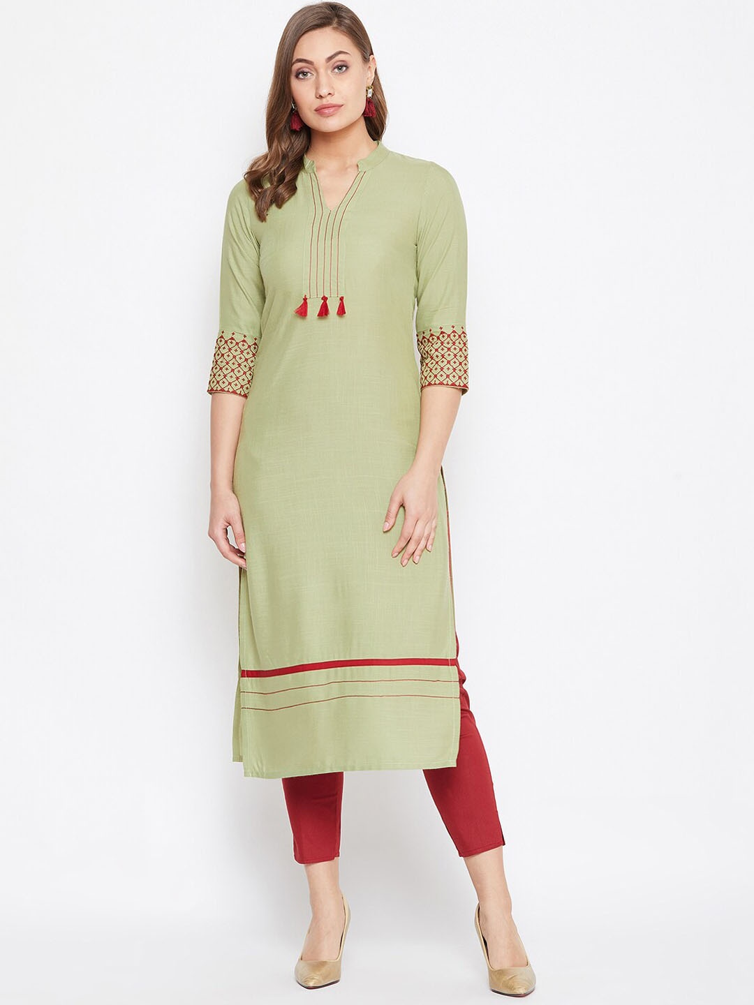 

WineRed Women Green Solid Straight Kurta
