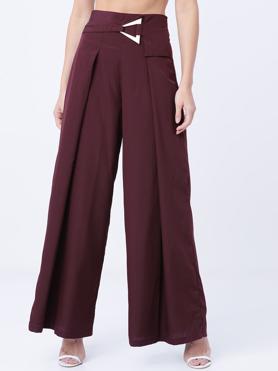 

Tokyo Talkies Women Burgundy Solid