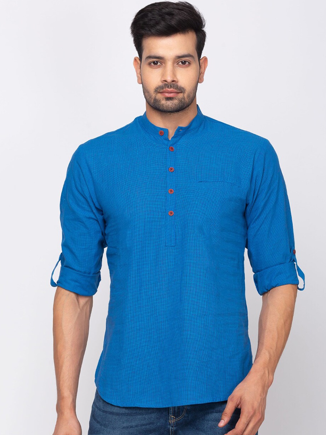 

SALWAR STUDIO Men Blue Solid Straight Kurta