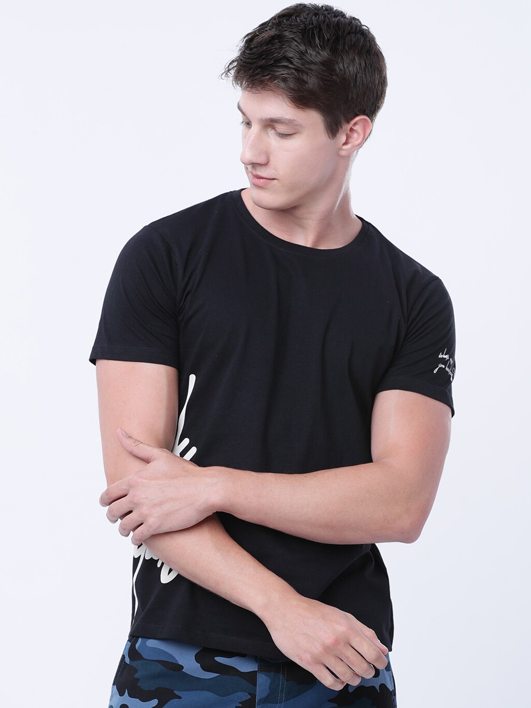 LOCOMOTIVE Men Black Printed Slim Fit Round Neck T-shirt