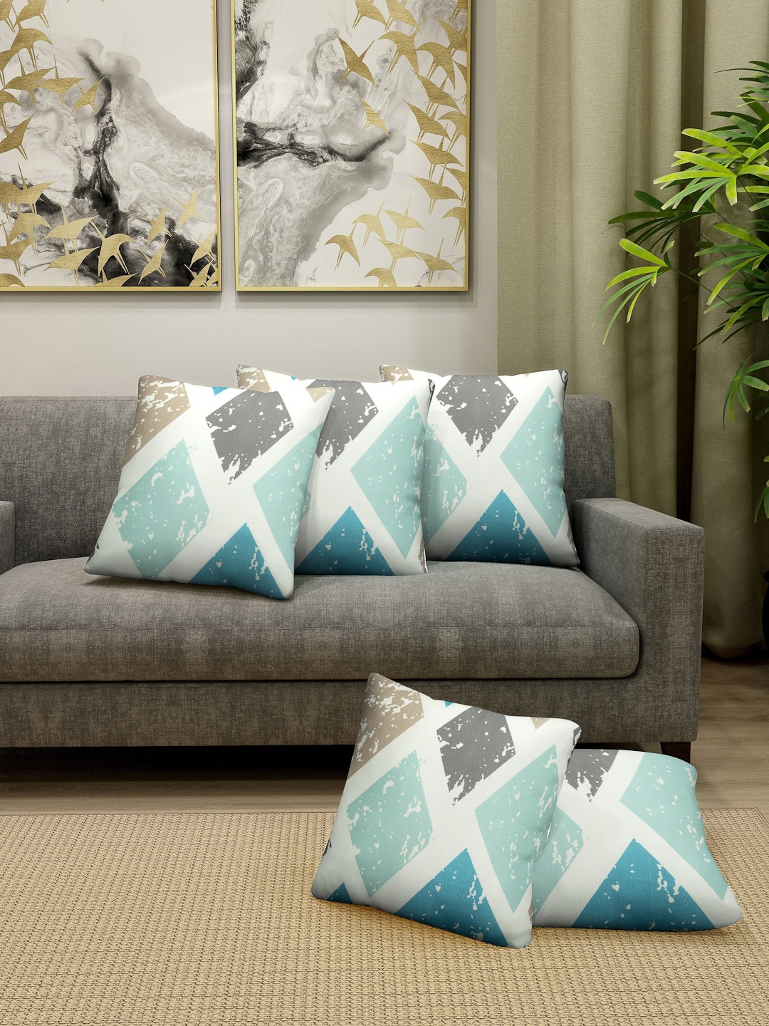 

Cortina White & Blue Single Geometric Square Cushion Cover