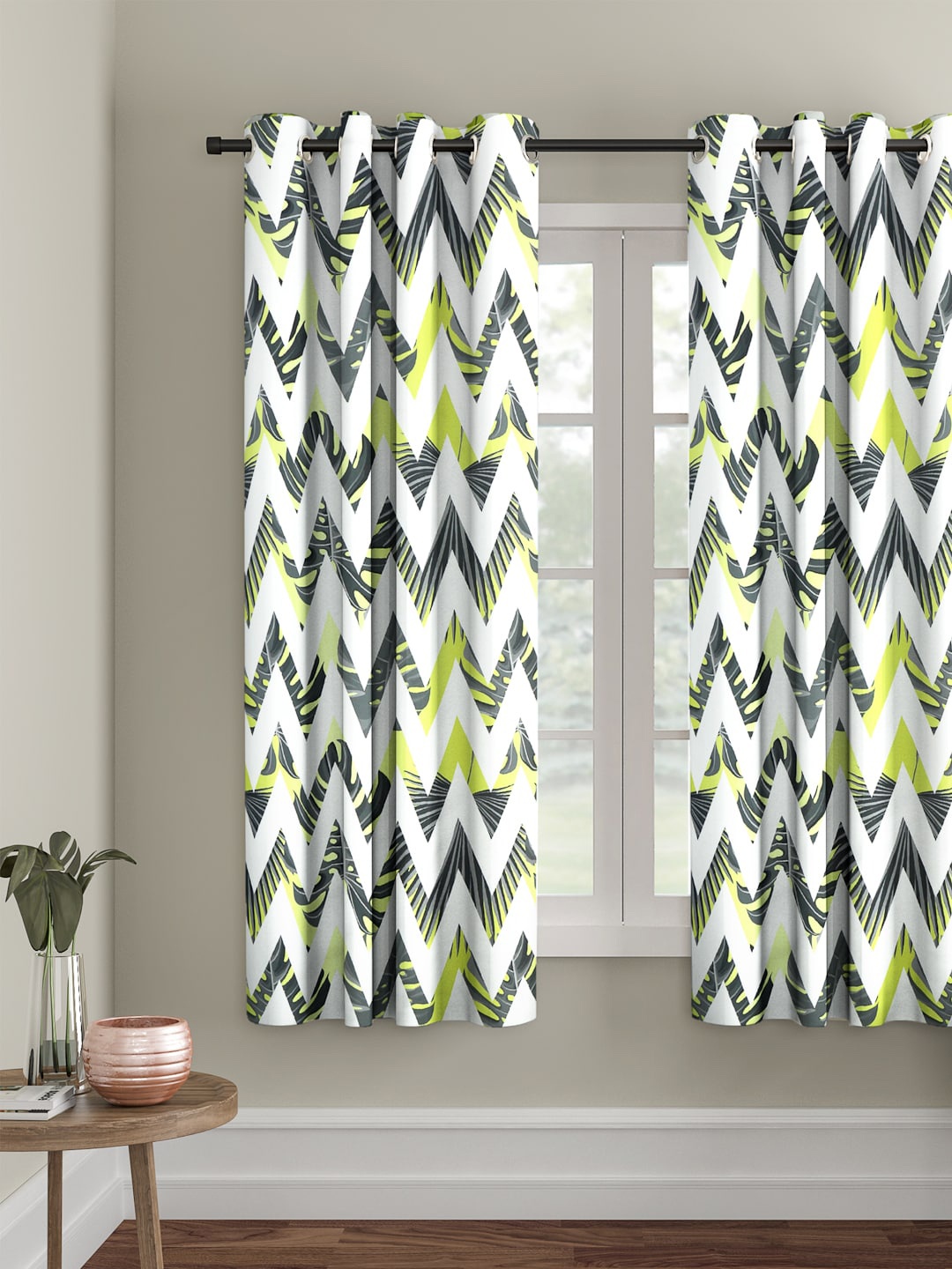 

Cortina White & Green Single Printed Window Curtain