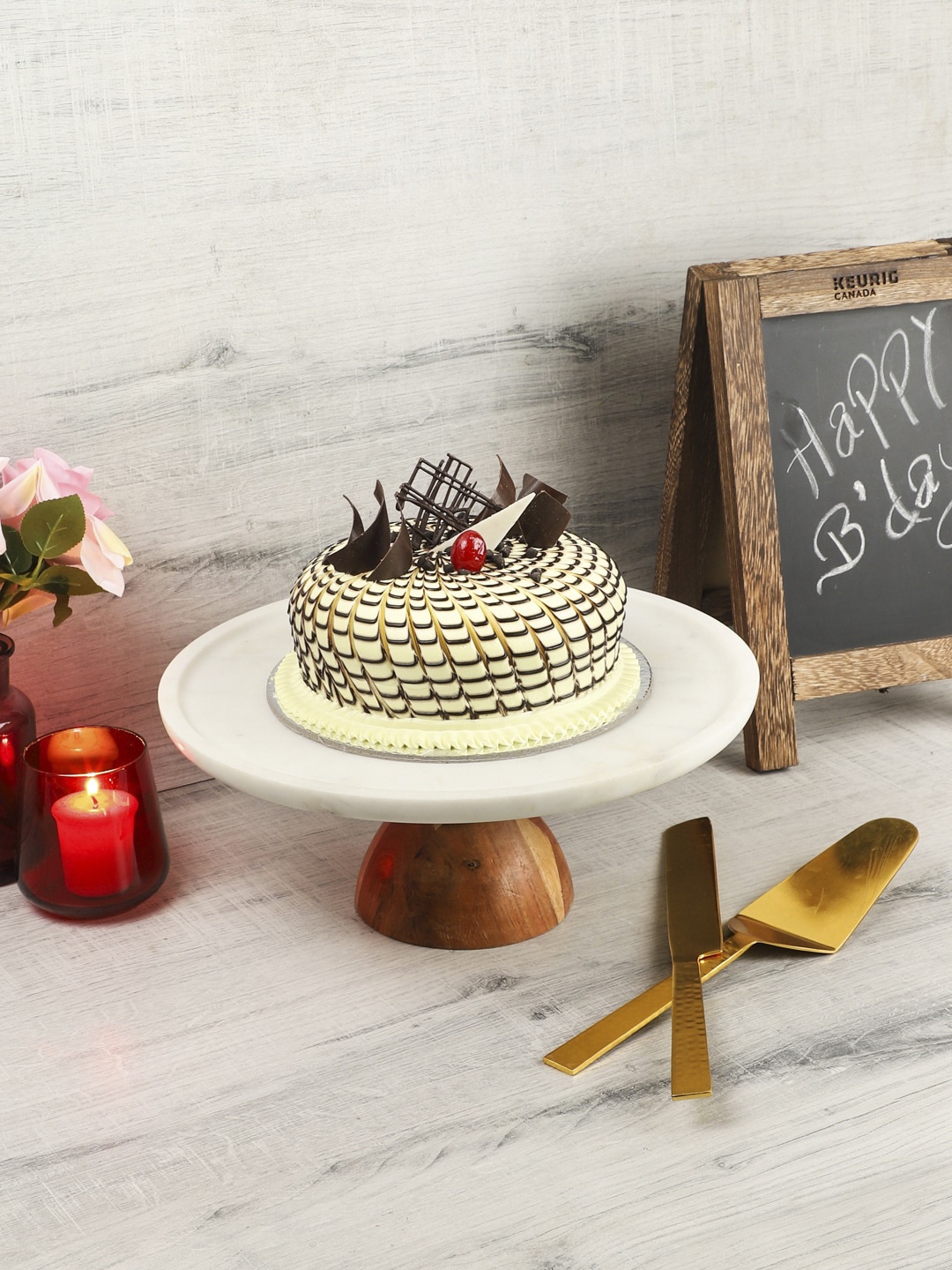 

NikkisPride White & Brown Solid Cake Stand with Base