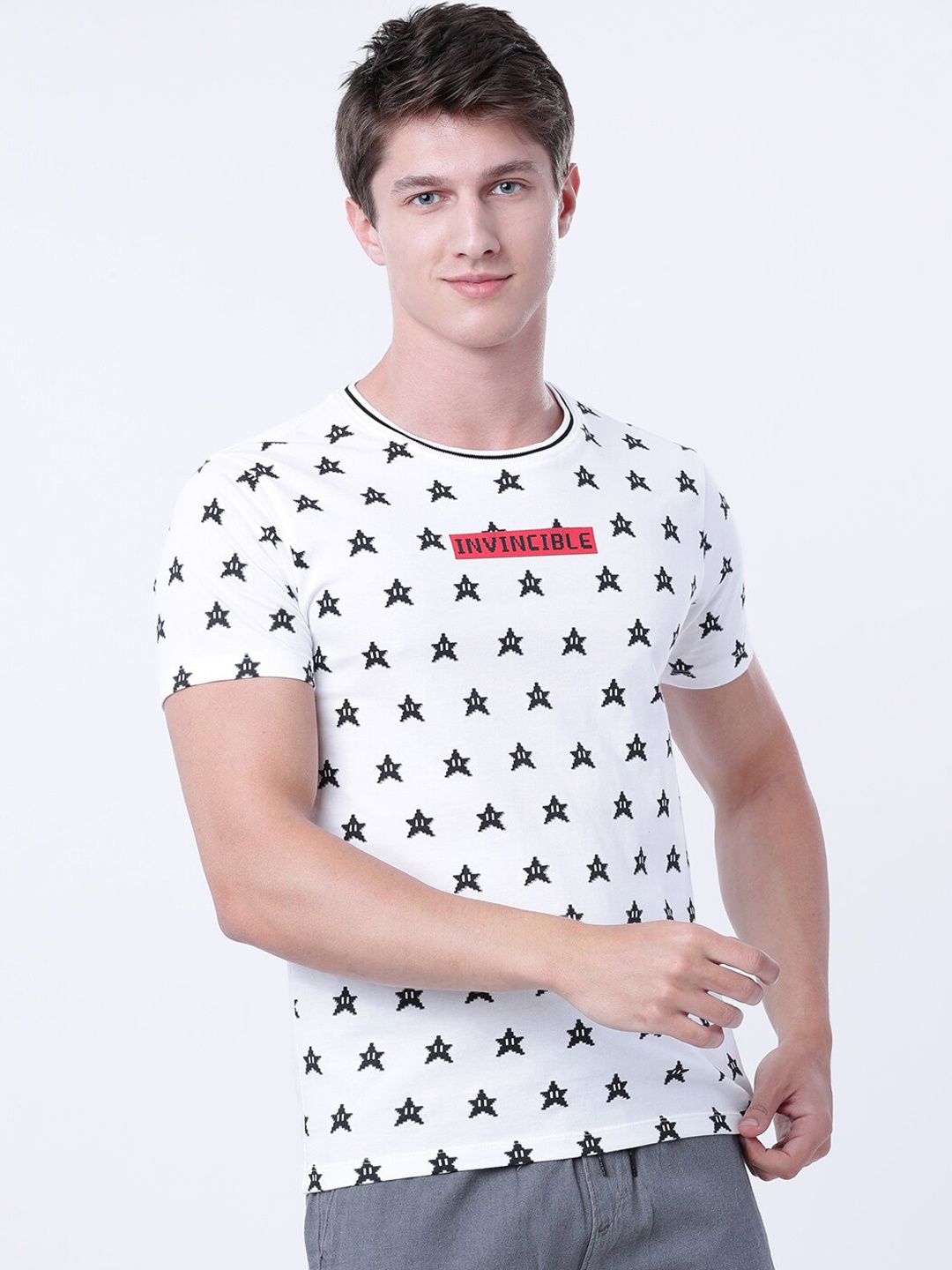 

LOCOMOTIVE Men White Slim Fit Printed Round Neck T-shirt