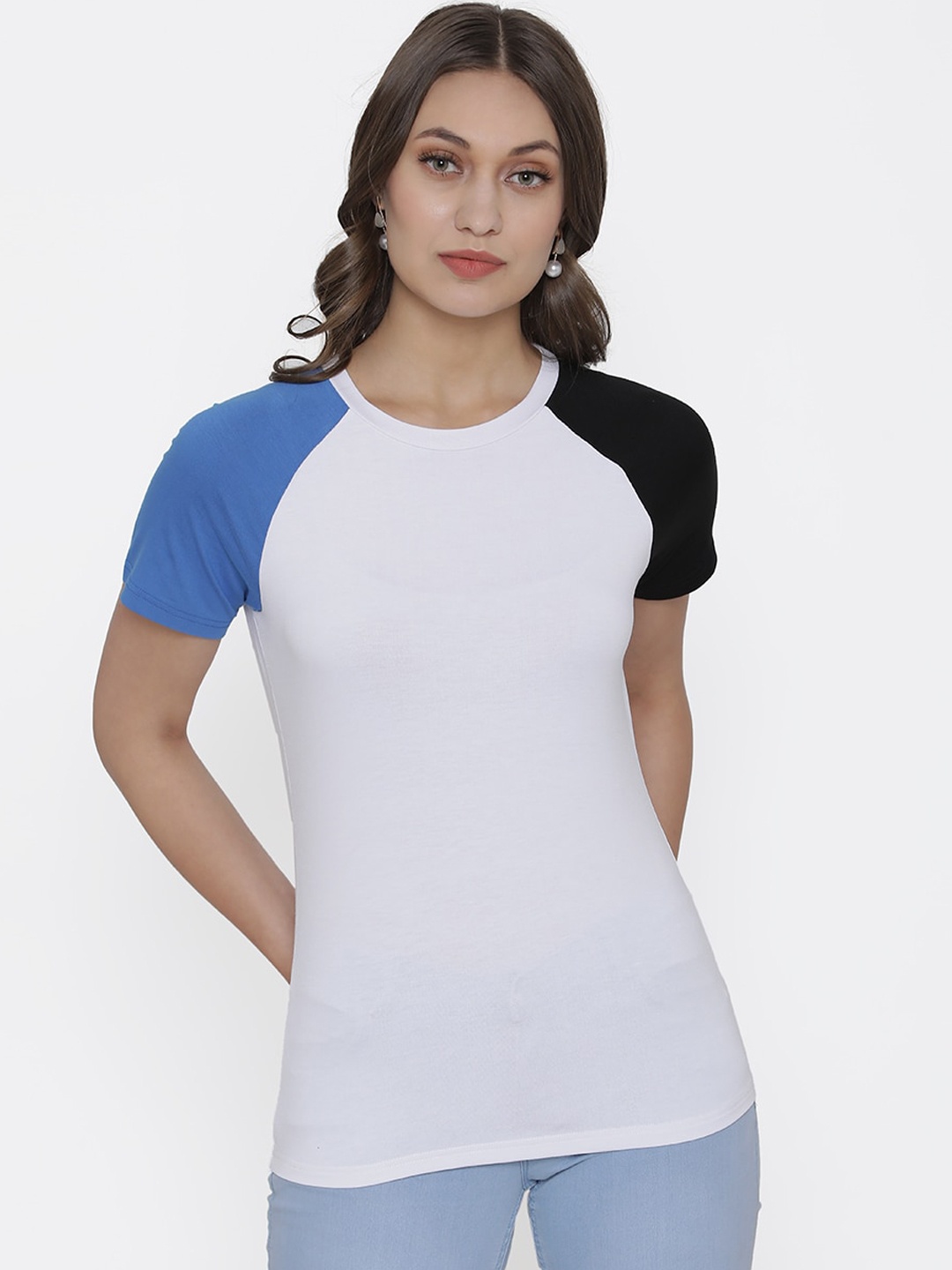 

DOOR74 Women White Solid Round Neck T-shirt
