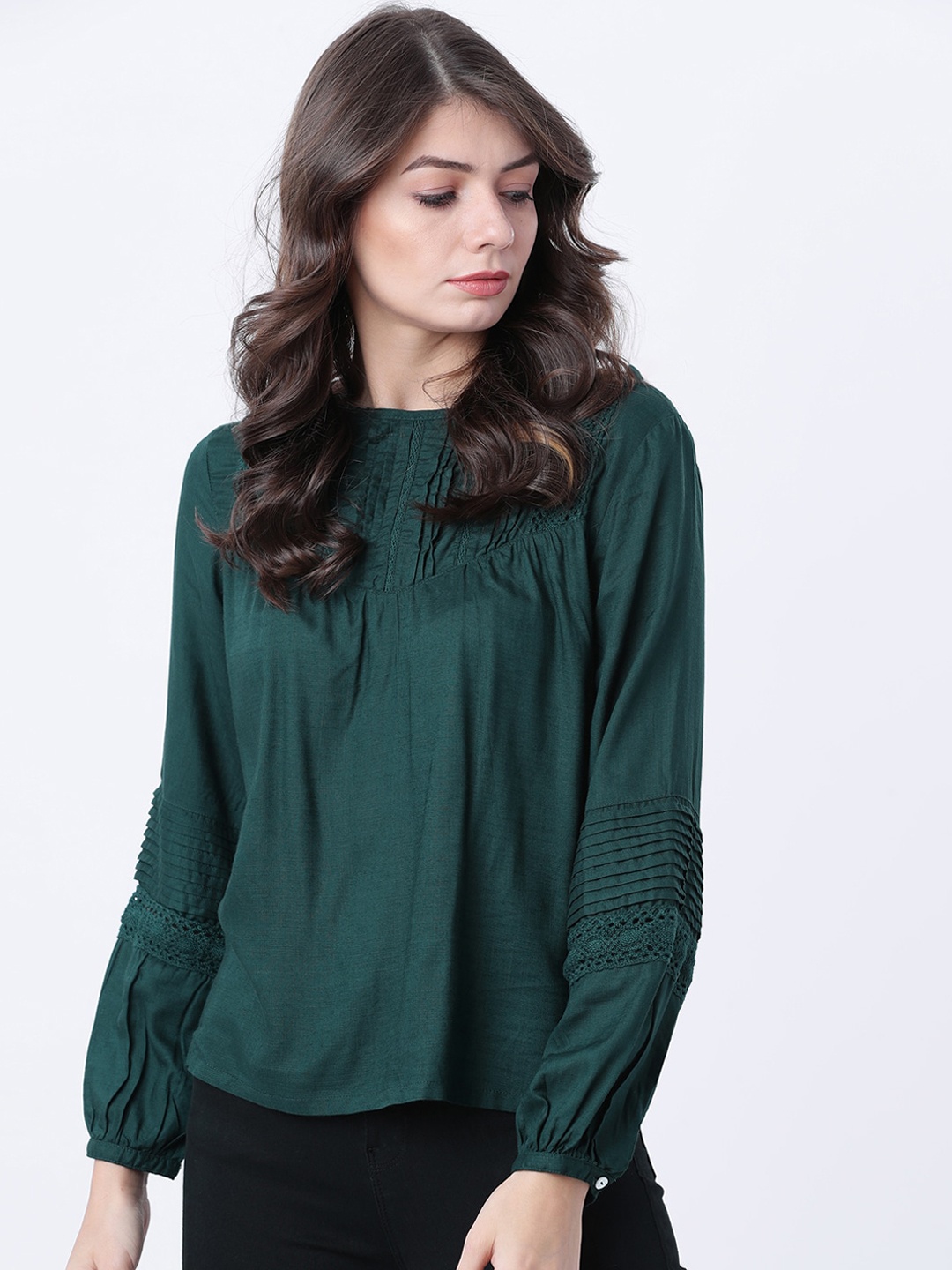 

Tokyo Talkies Women Green Solid Top
