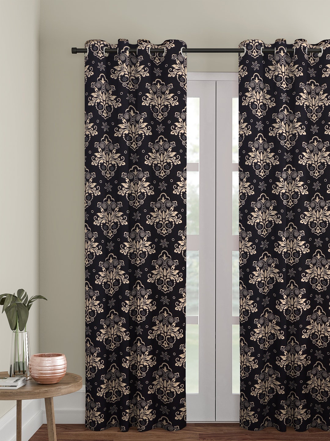 

Cortina Black & Beige Single Digital Printed Long Door Curtain