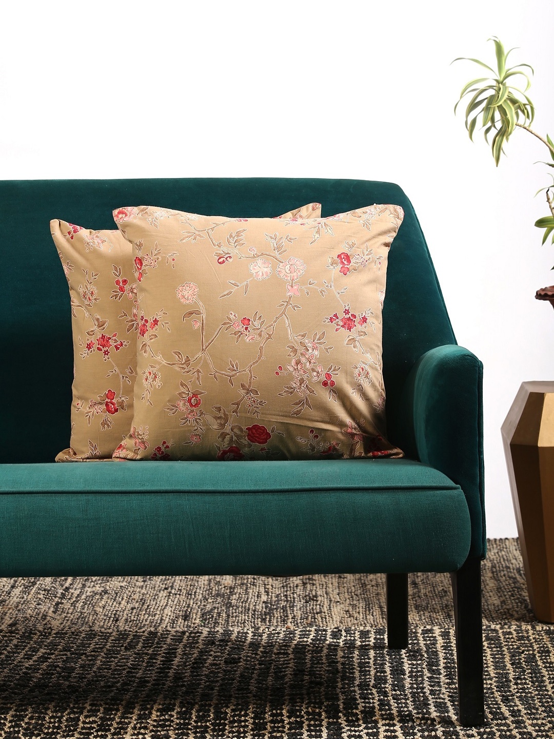 

Contrast Living Unisex Brown Set of 2 Floral Print Cushion Covers