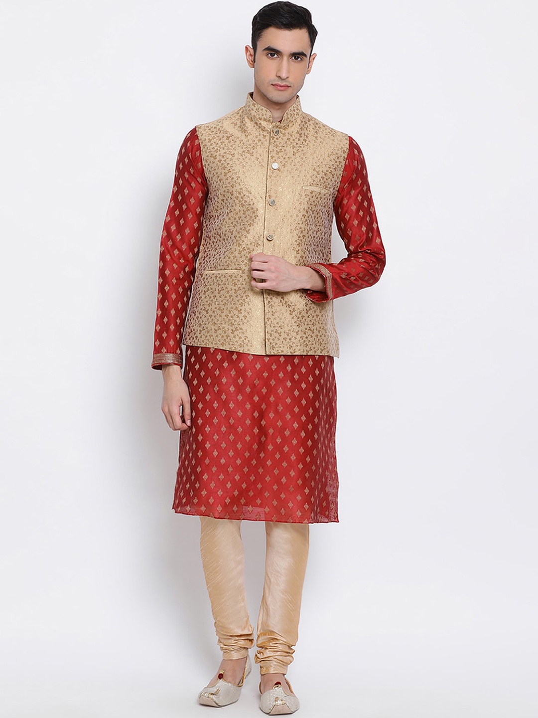 

Sanwara Men Red & Gold-Toned Printed Kurta with Pyjamas & Nehru Jacket
