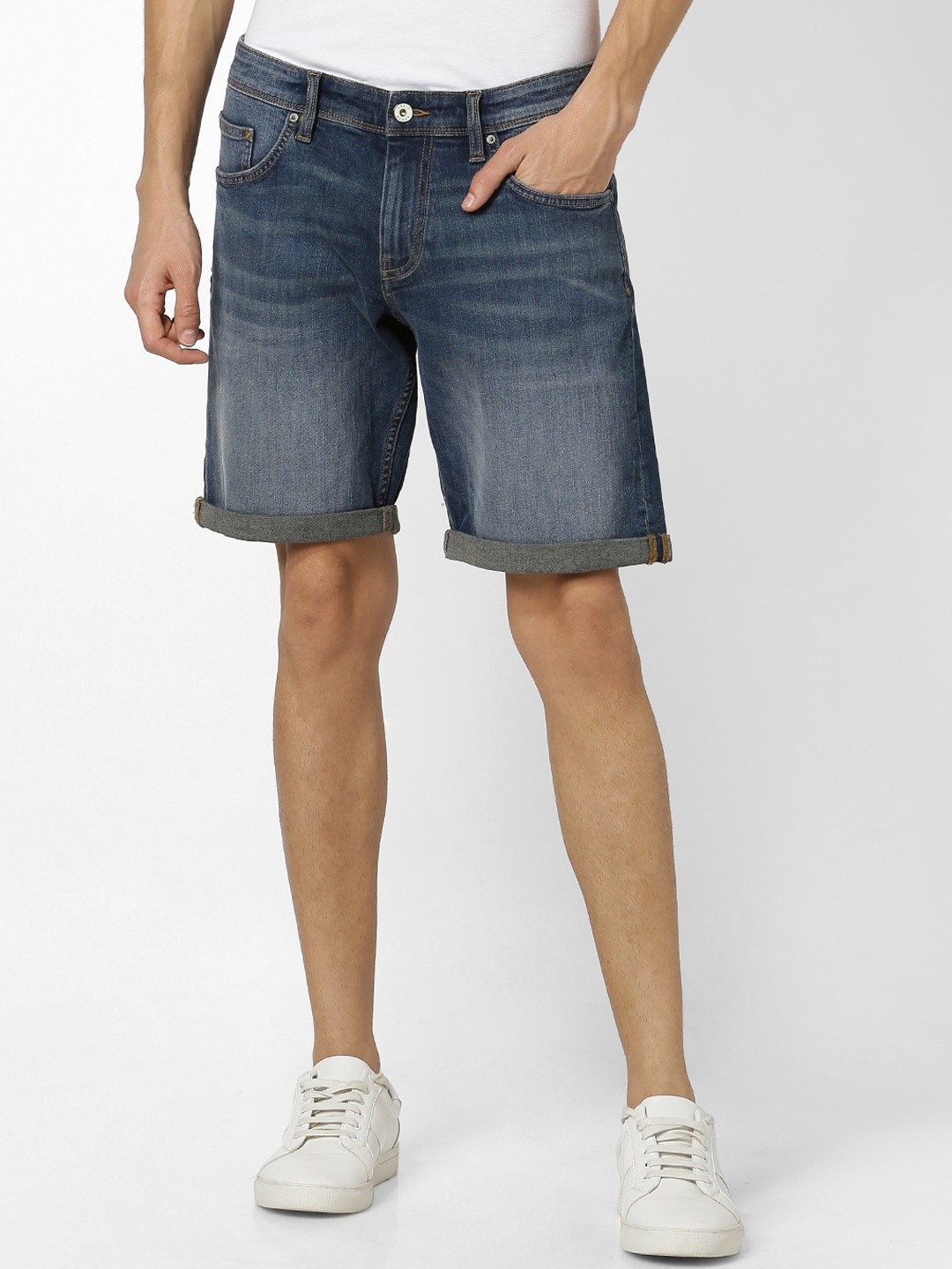 

Celio Men Blue Washed Regular Fit Denim Shorts