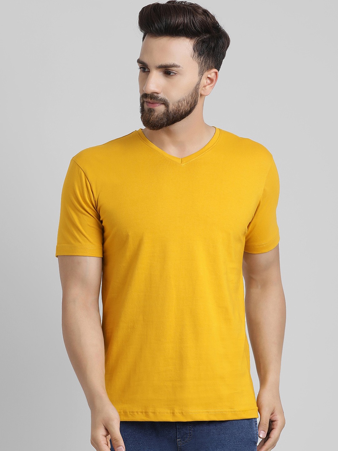 

GRACIT Men Gold-Toned Solid V-Neck T-shirt