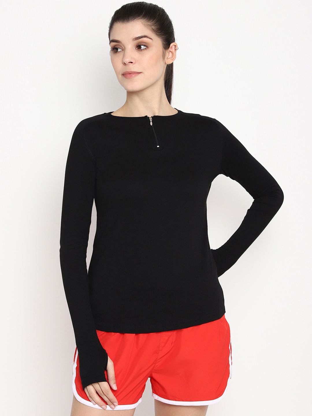 

appulse Women Black Solid Round Neck T-shirt