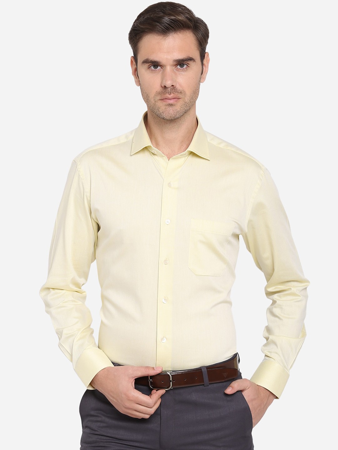 

METAL Men Yellow Slim Fit Solid Formal Shirt