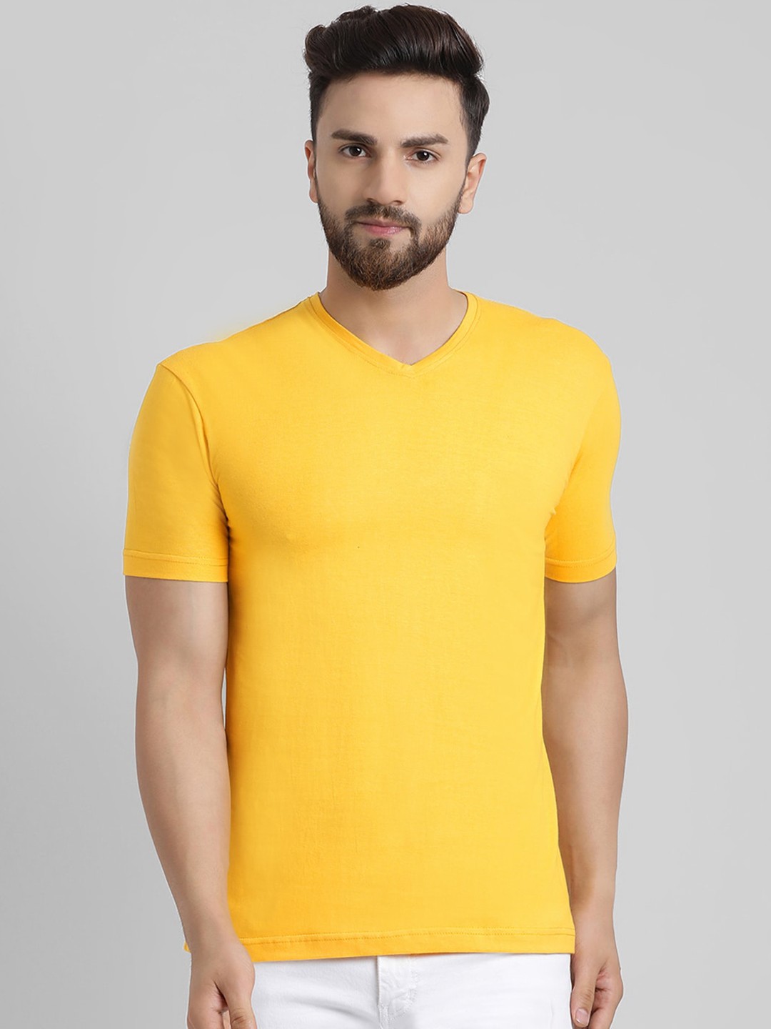 

GRACIT Men Yellow Solid V-Neck Cotton T-shirt
