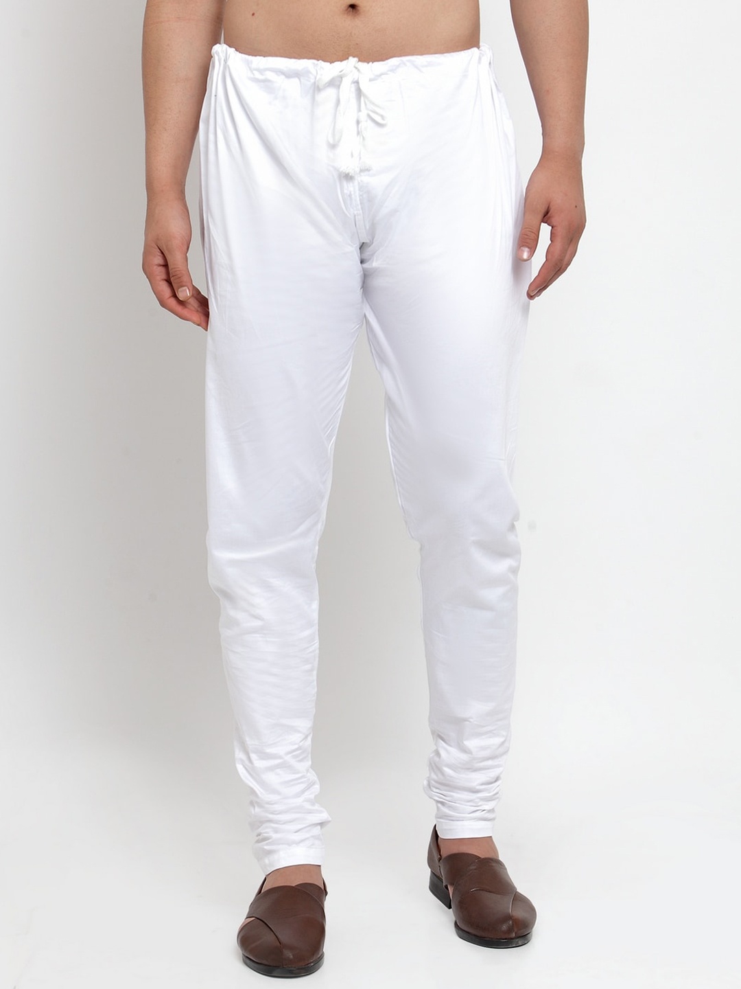 

KLOTTHE Men White Solid Churidar