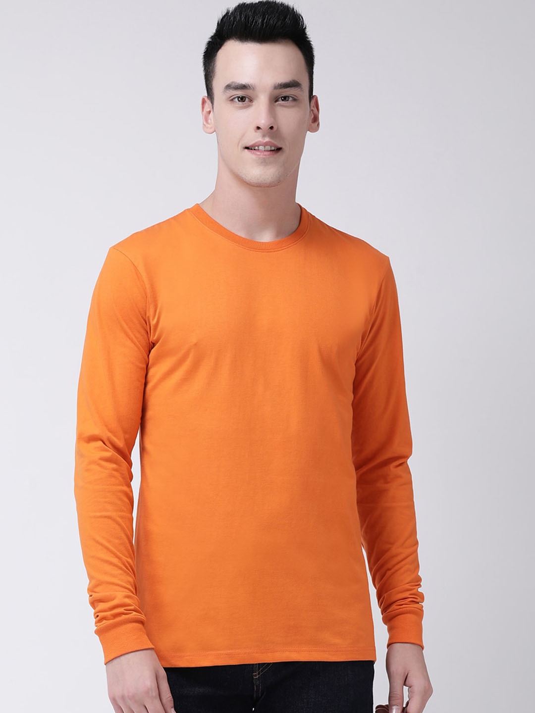 

GRACIT Men Orange Solid Round Neck T-shirt