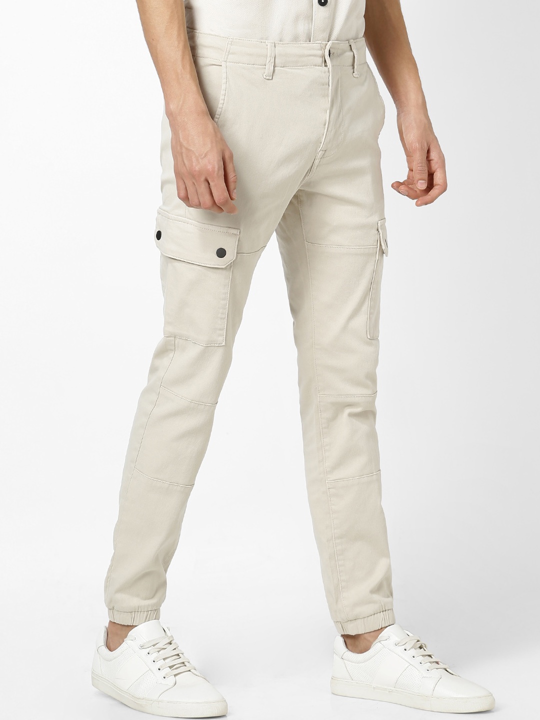 

Celio Men Beige Straight Fit Solid Cargos