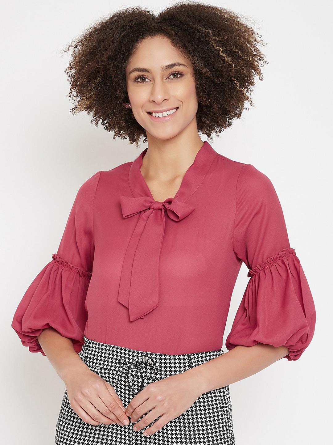 

La Zoire Women Pink Solid Top