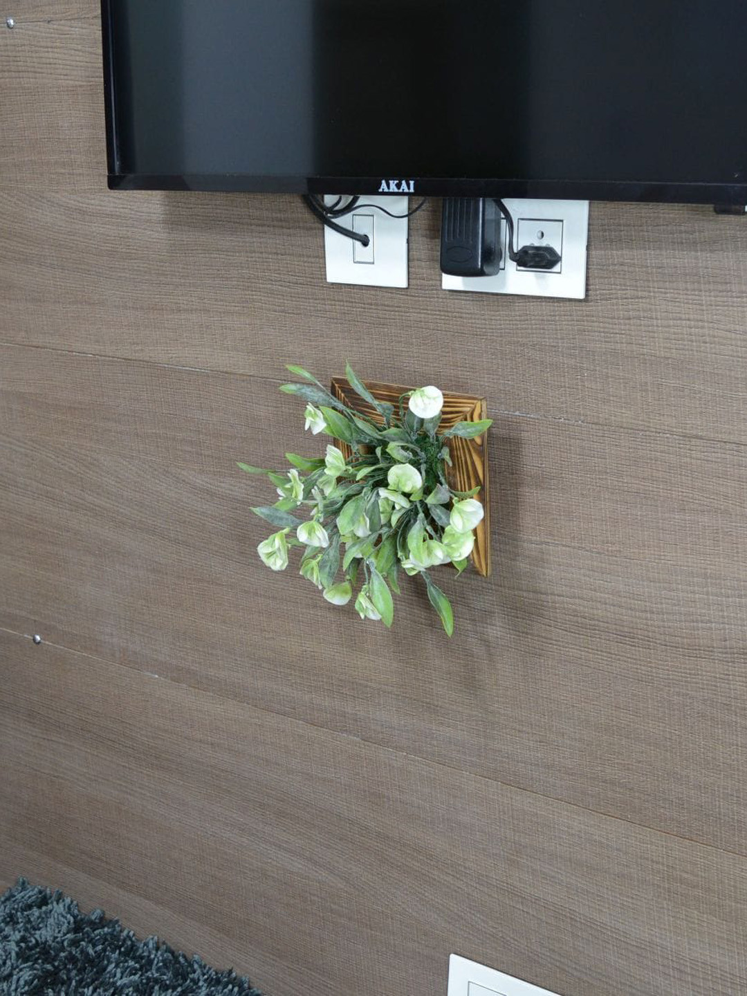 

fancy mart White & Green Artificial Wall Disc Plant With Hanging Panel