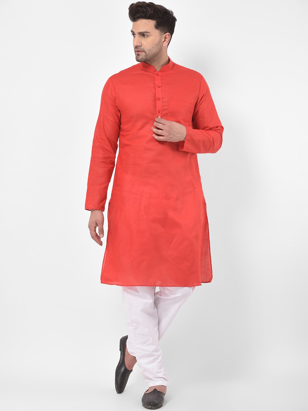 

SG LEMAN Men Red Solid Kurta with Pyjamas