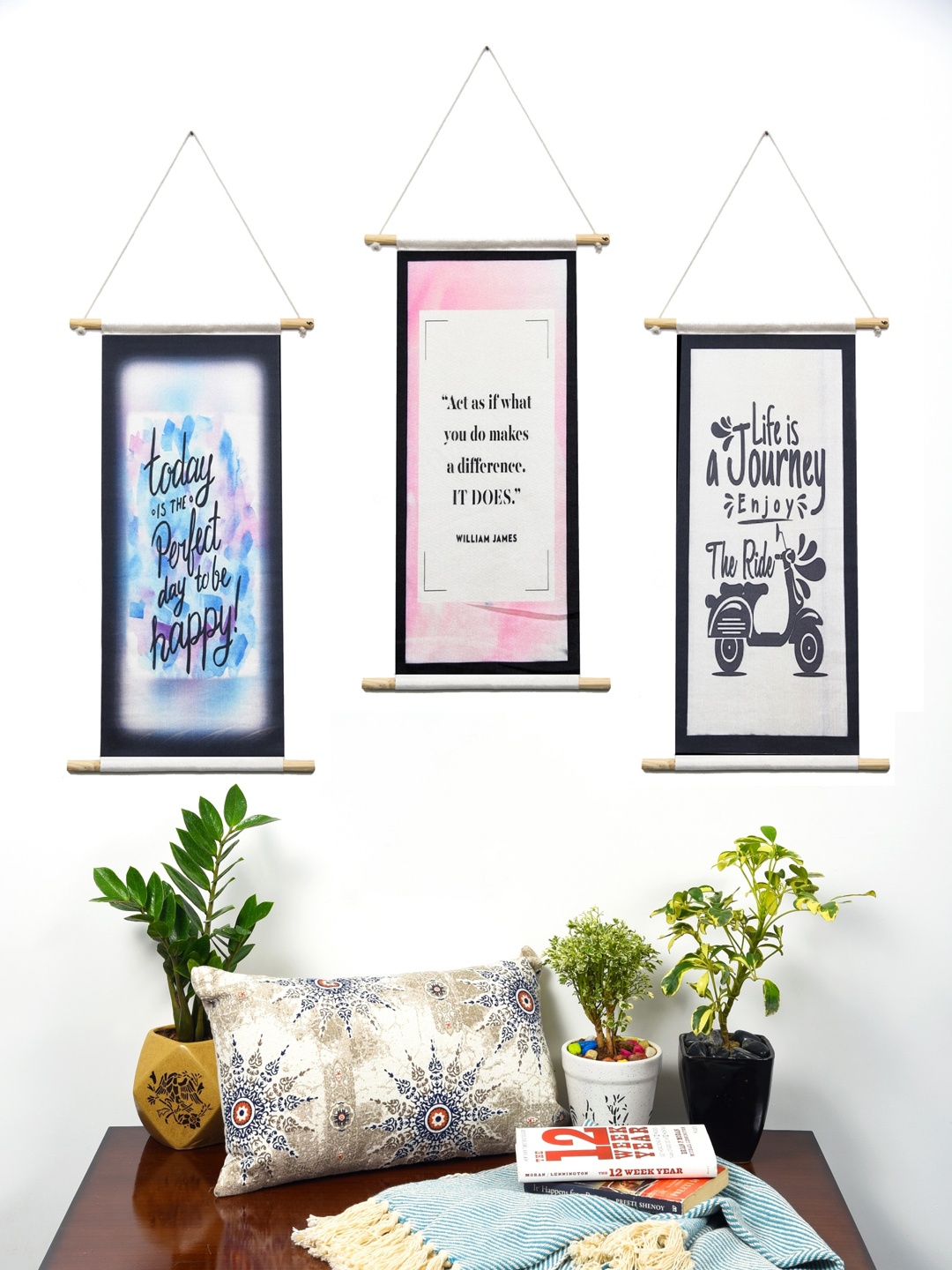 

BELLA TRUE Set Of 3 Digital Printed Wall Hangings, White