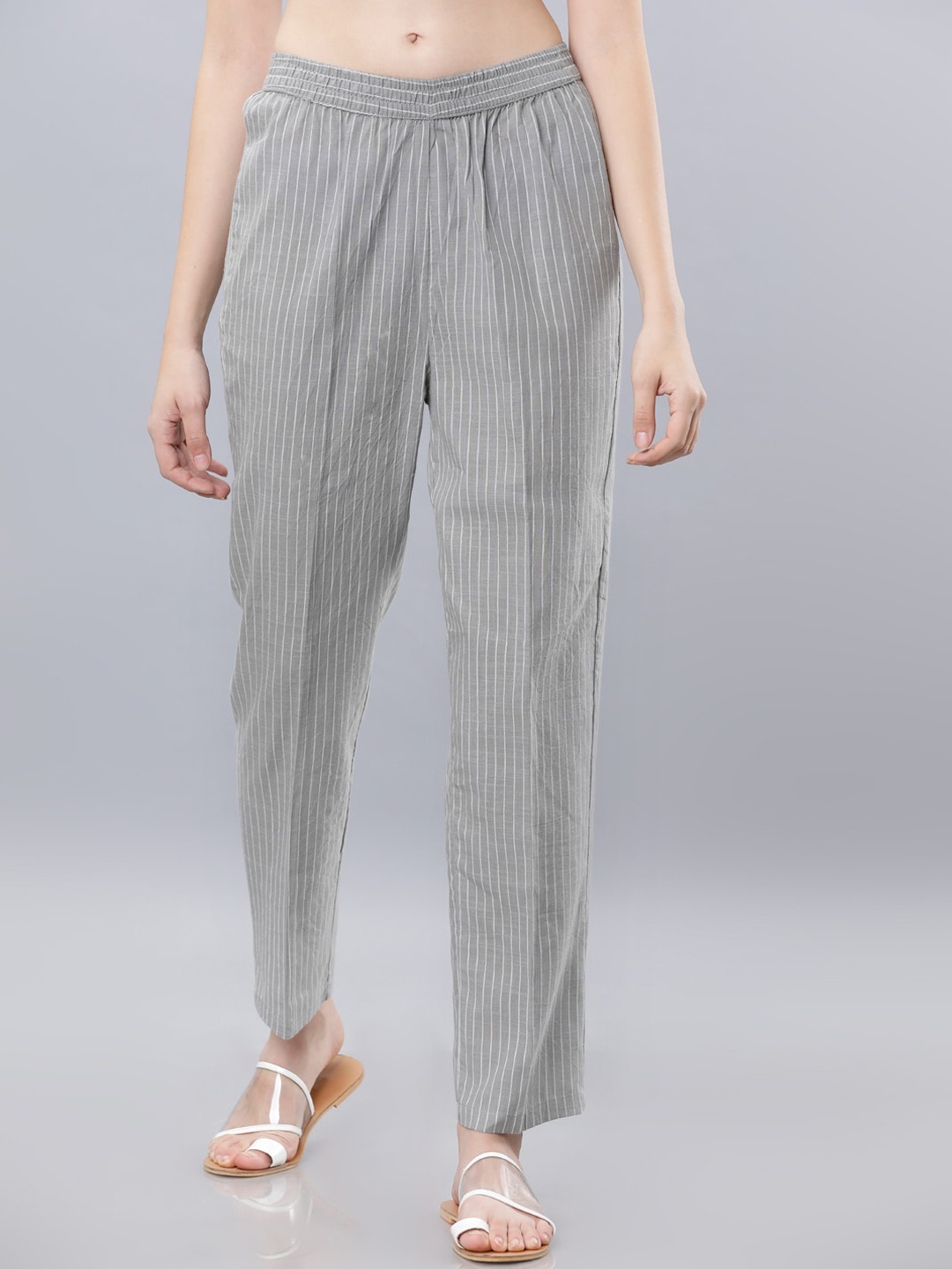 

Vishudh Women Grey Checked