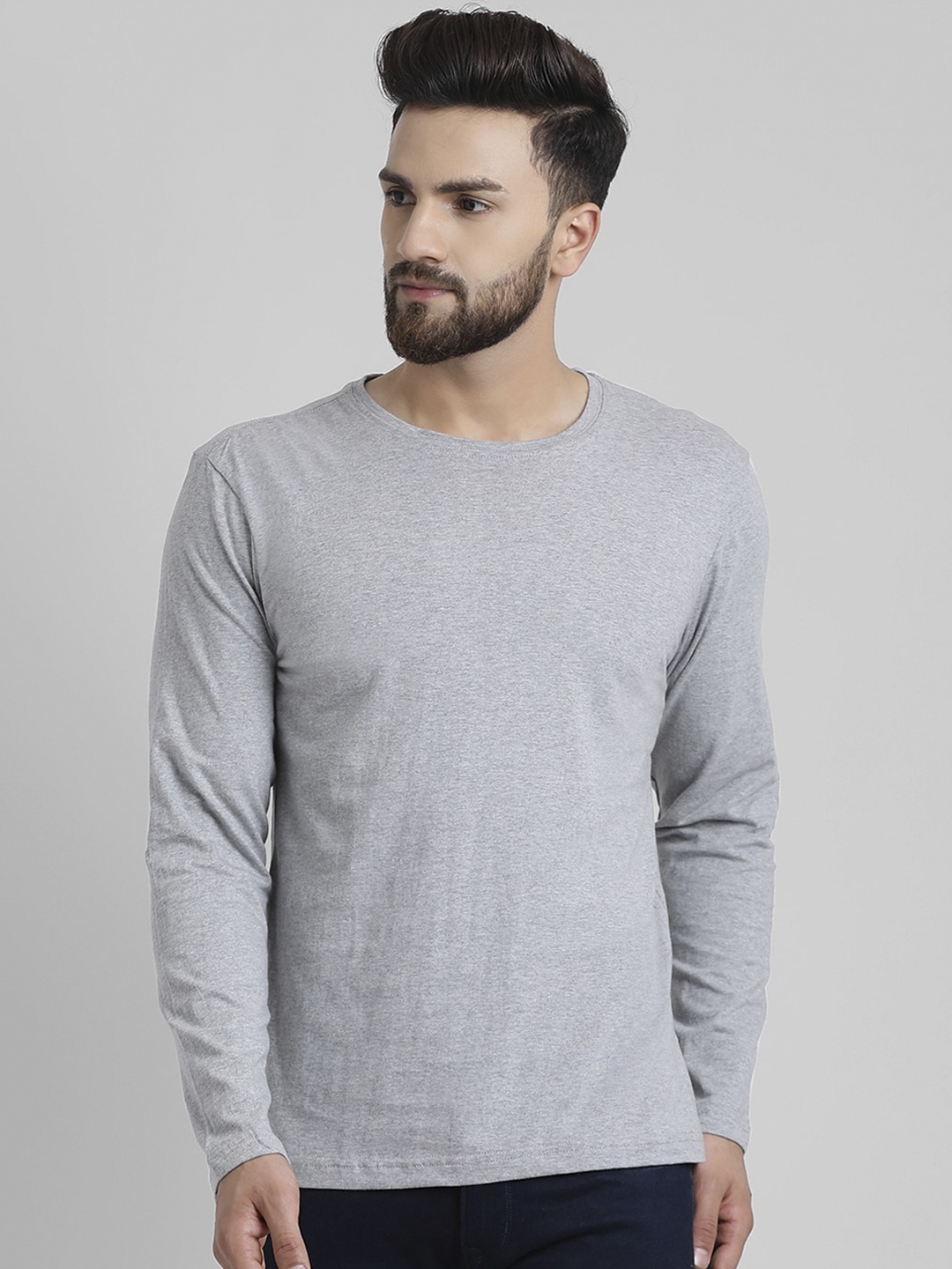

GRACIT Men Grey Self Design Round Neck T-shirt