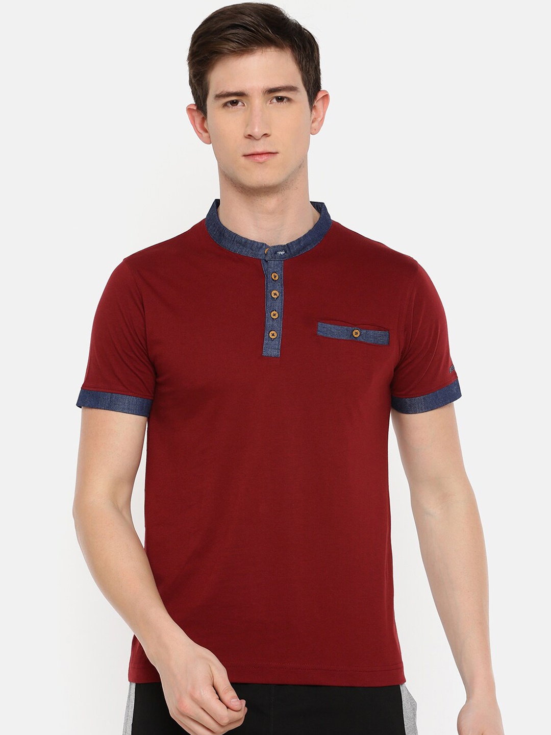 

Dollar Men Red Solid Henley Neck T-shirt