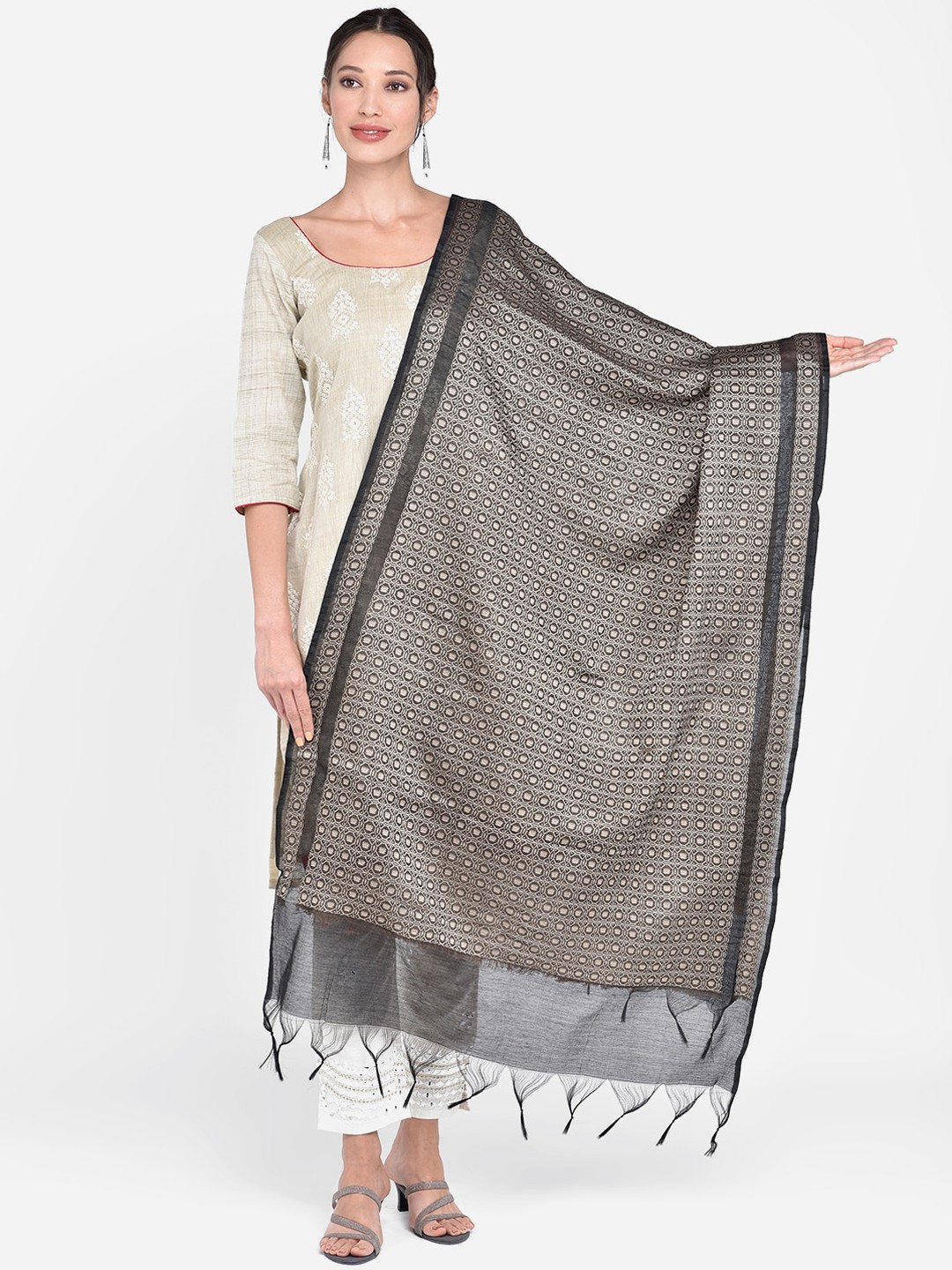 

Dupatta Bazaar Black & Beige Woven Design Dupatta