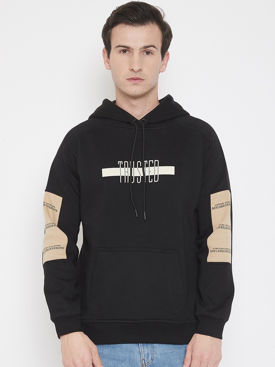 

QUBIC Men Black & Off-White Printed Sweatshirt