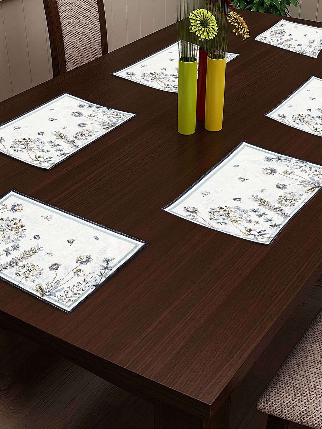 

KLOTTHE Set Of 6 Beige & Green Woven Dining Table Mats