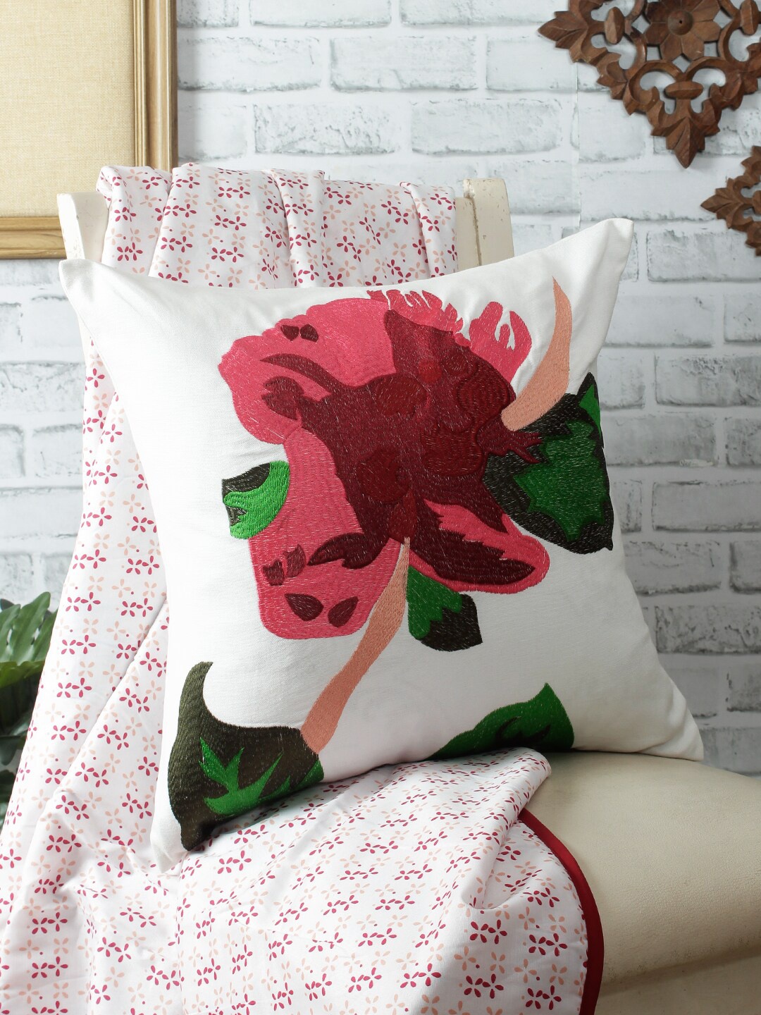 

REME White & Red Floral Embroidered Organic Cotton Sustainable Square Cushion Cover