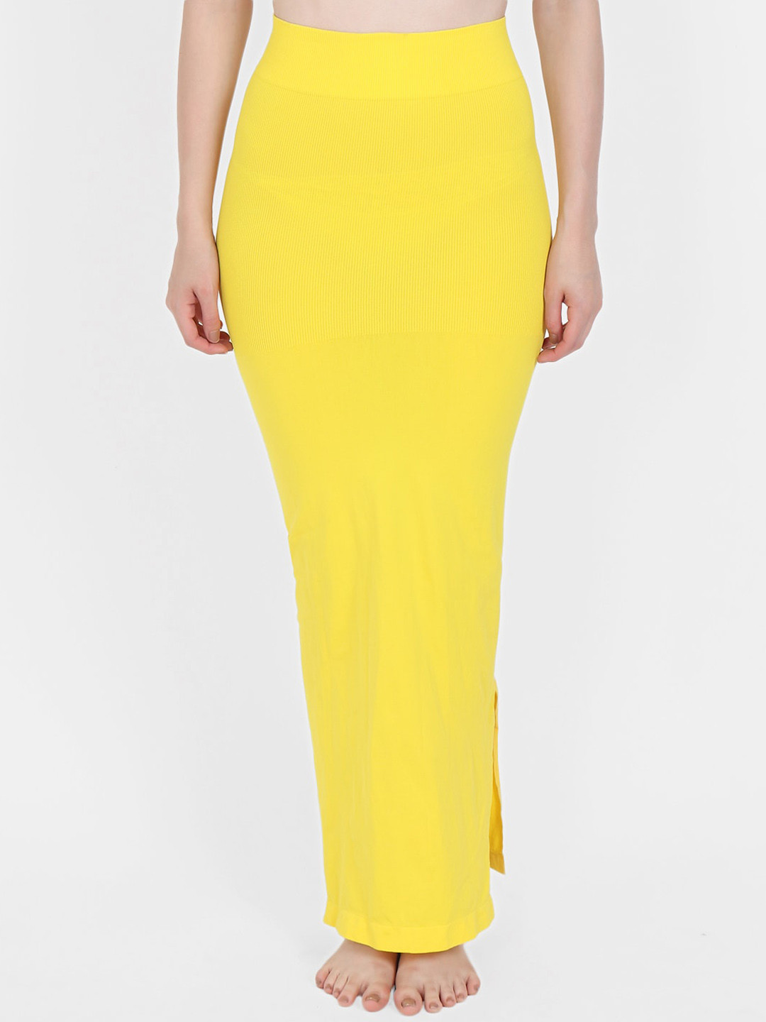 

Beau Design Women Yellow Solid Saree Shapewear