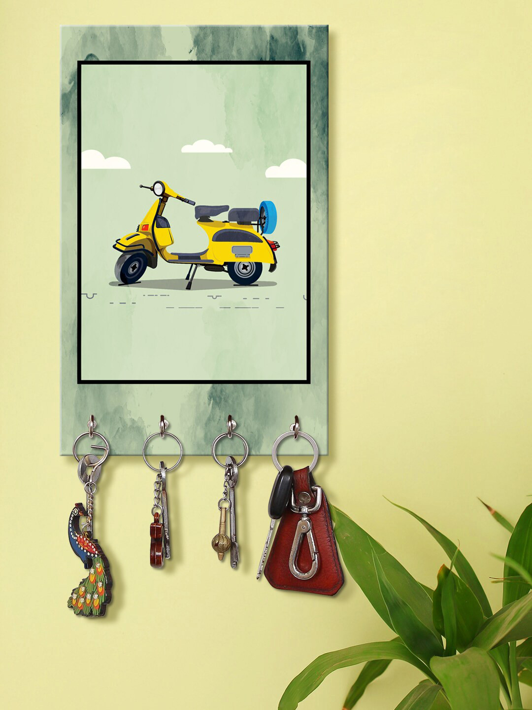 

999Store Green & Yellow Printed Keyholder