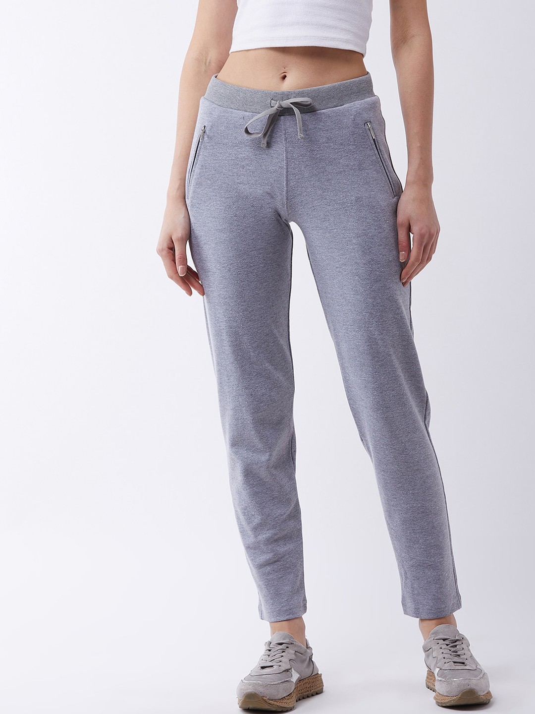 

FEMEA Women Grey Solid Slim-Fit Track Pants