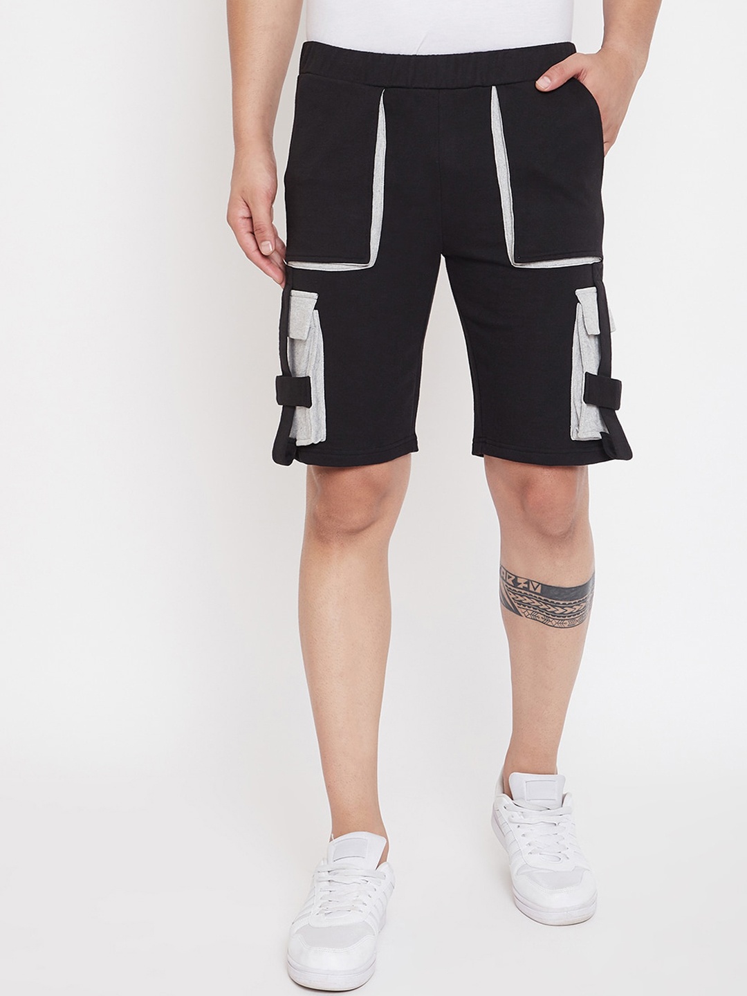 CHILL WINSTON Men Black Solid Regular Fit Cargo Shorts