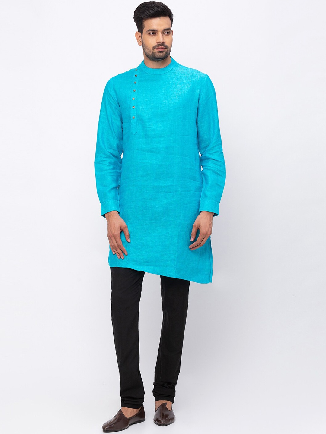

Ethnicity Men Blue Solid Straight Kurta