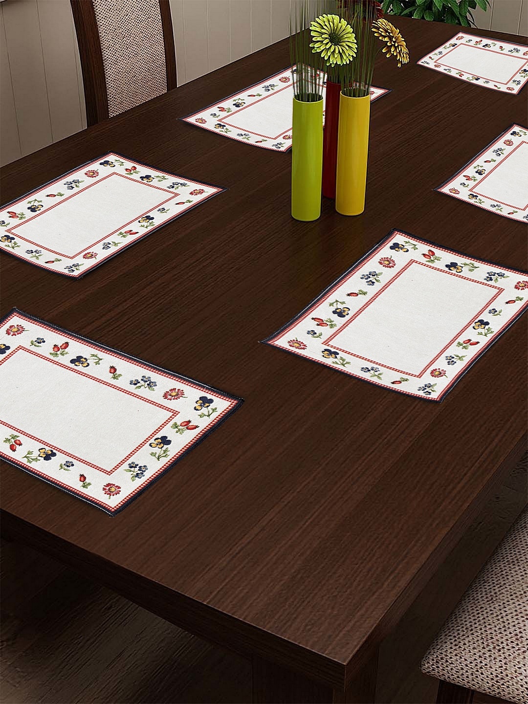 

KLOTTHE Set Of 6 Maroon & White Woven Design Rectangular Table Mats