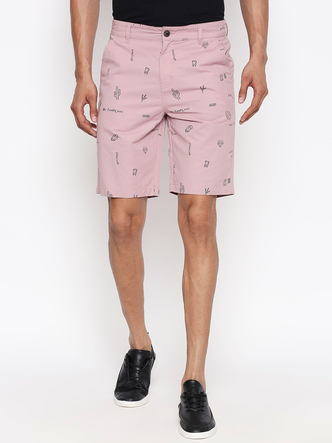 

People Men Pink Printed Regular Fit Regular Shorts