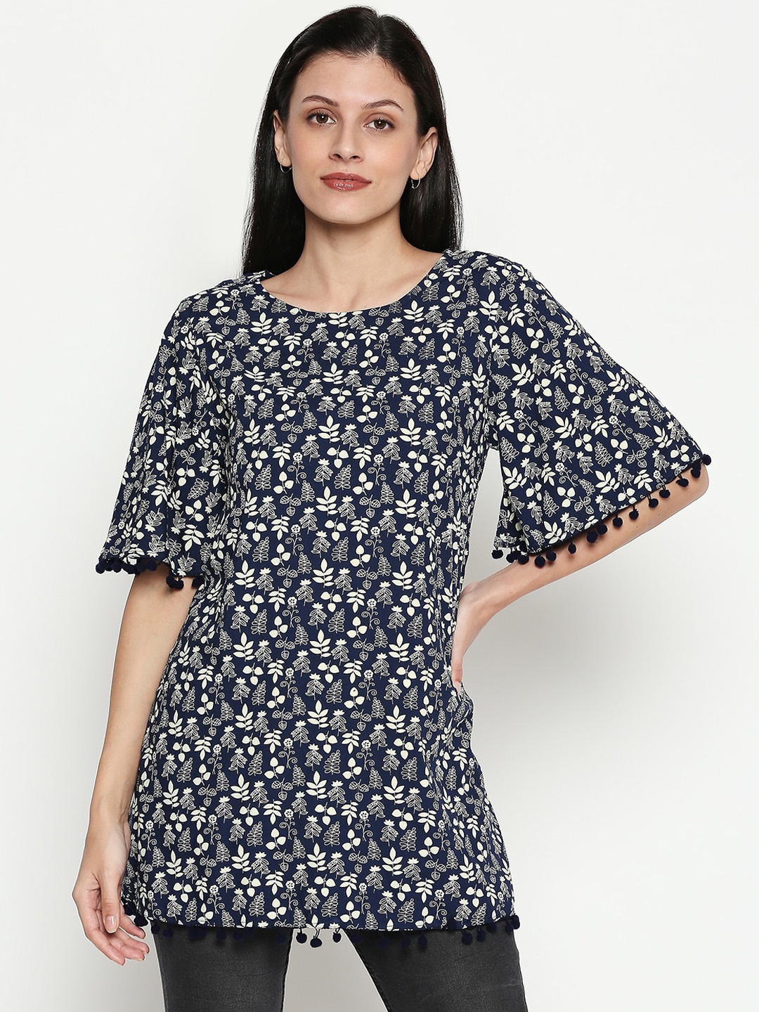 

People Women Navy Blue & Off-White Floral Printed Tunic