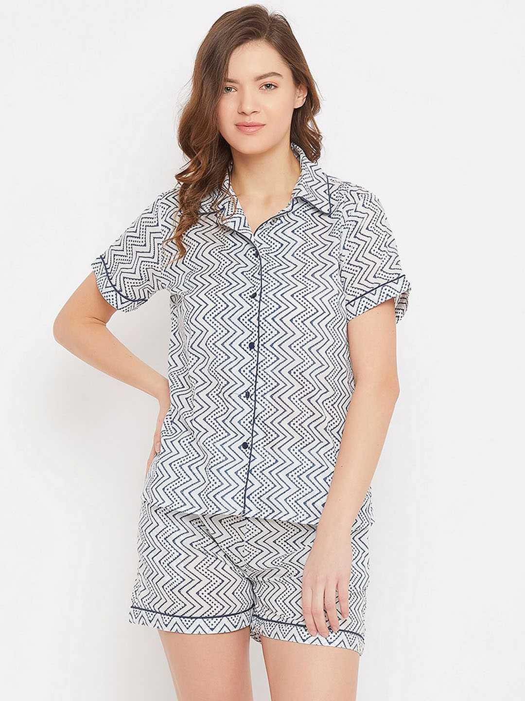

Clovia Women White Printed Night suit