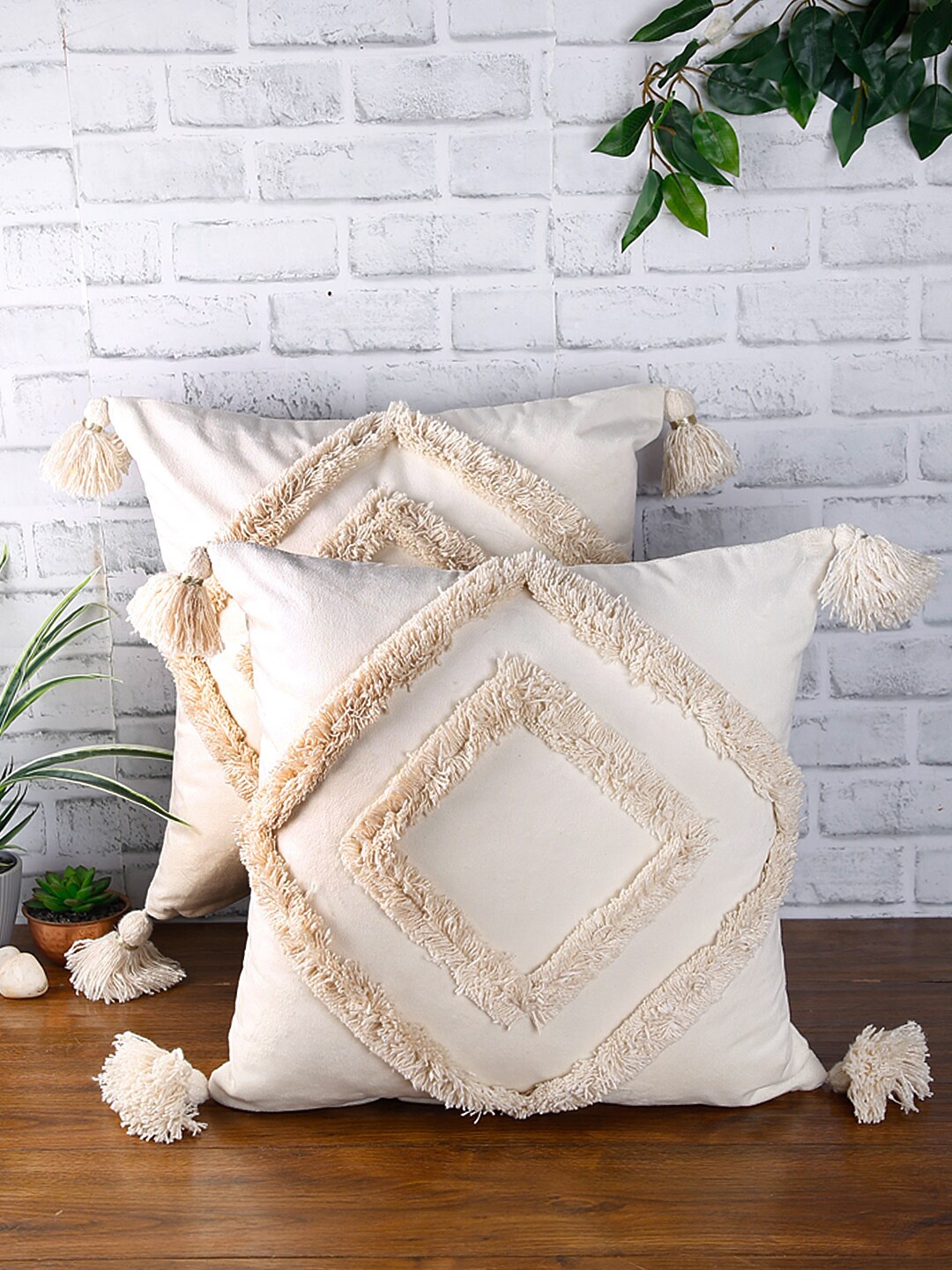 

eyda Set of 2 Off-White Textured Square Velvet Cushion Covers