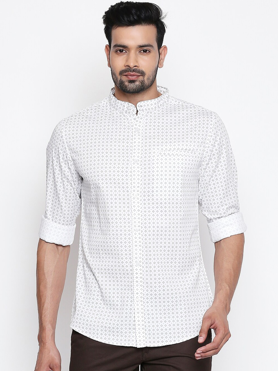 

BYFORD by Pantaloons Men White Slim Fit Printed Cotton Casual Shirt