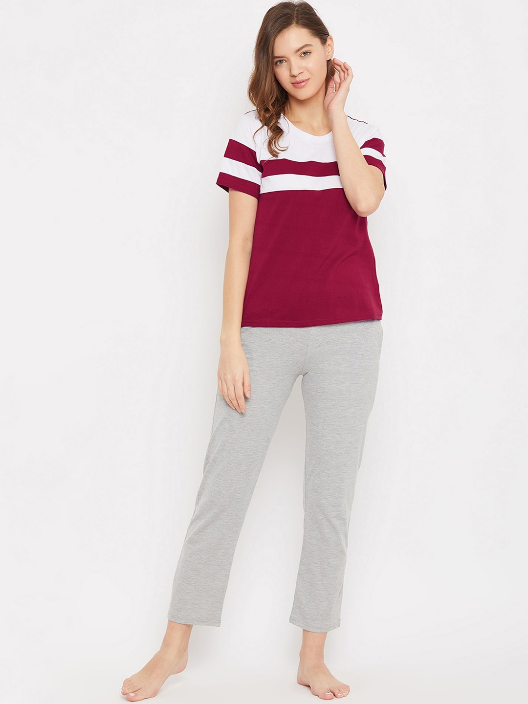 

Clovia Women Maroon & Grey Colourblocked Night suit