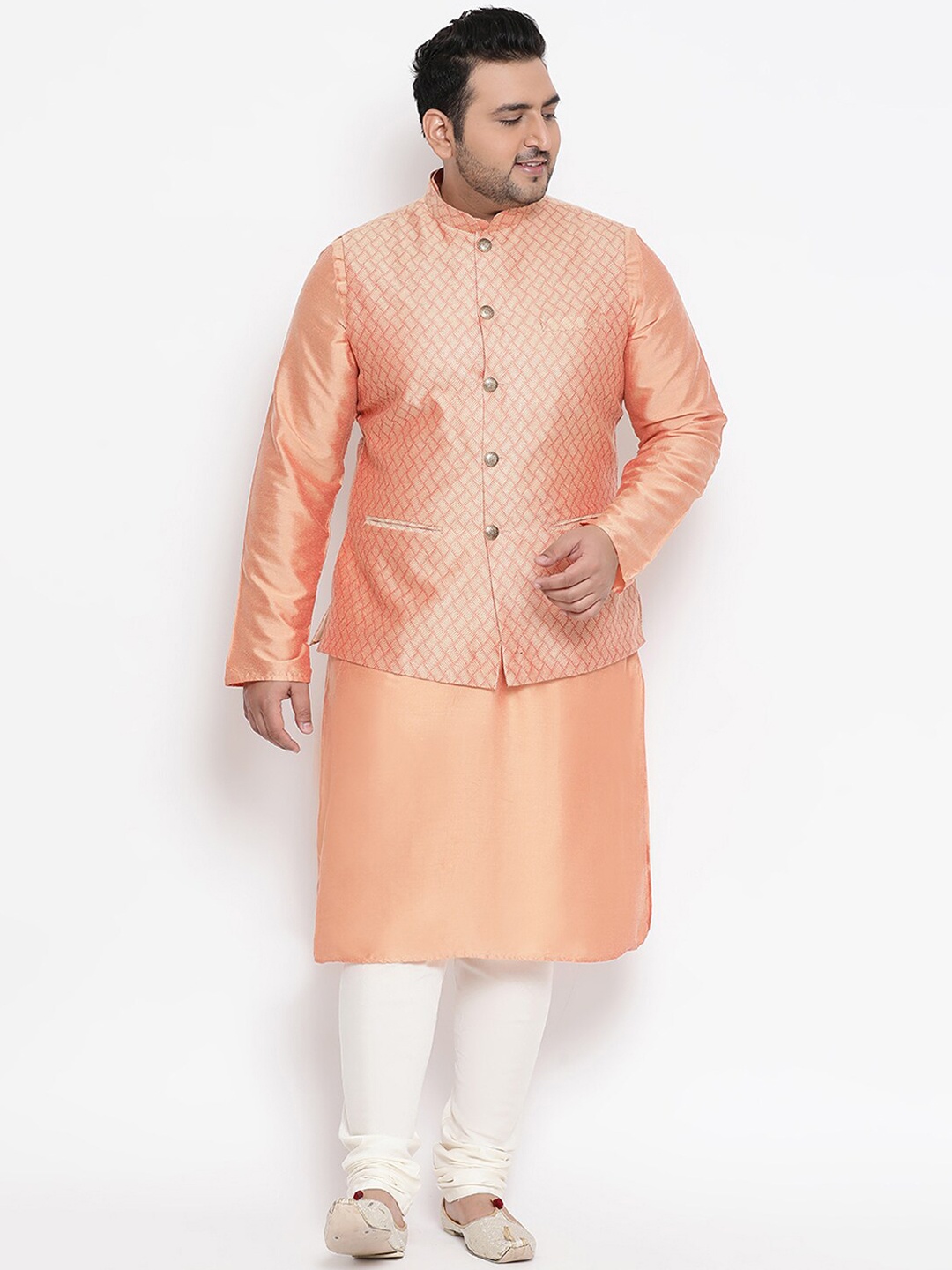 

KISAH PLUS Men Peach-Coloured & Cream-Coloured Solid Kurta with Churidar & Nehru Jacket