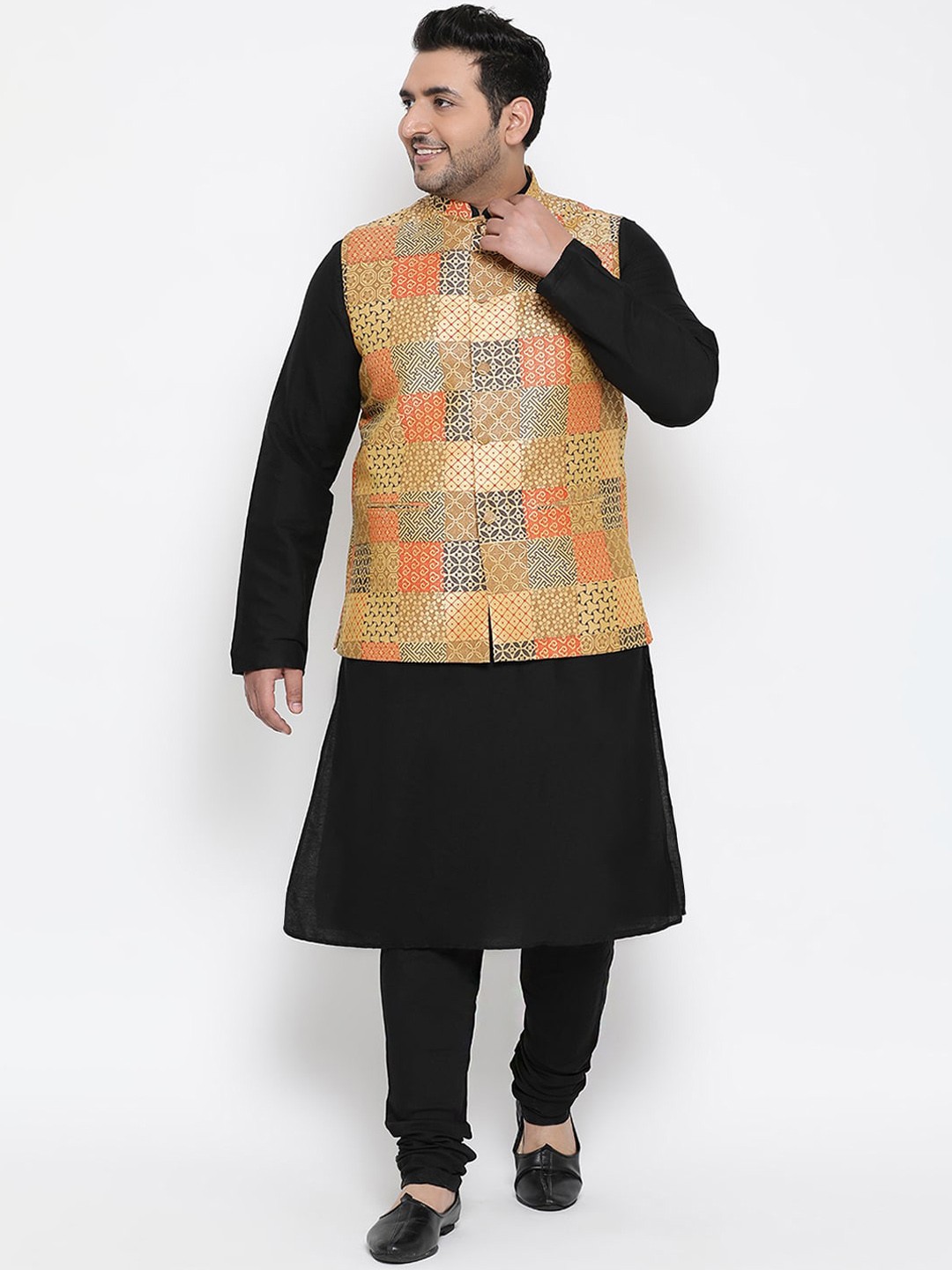 

KISAH Men Abstract Printed Regular Fit Kurta Jacket Churidar Set, Black